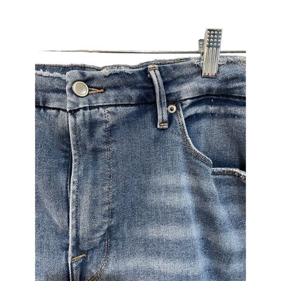 Women's Light Blue Distressed Jeans - Picture 4 of 7